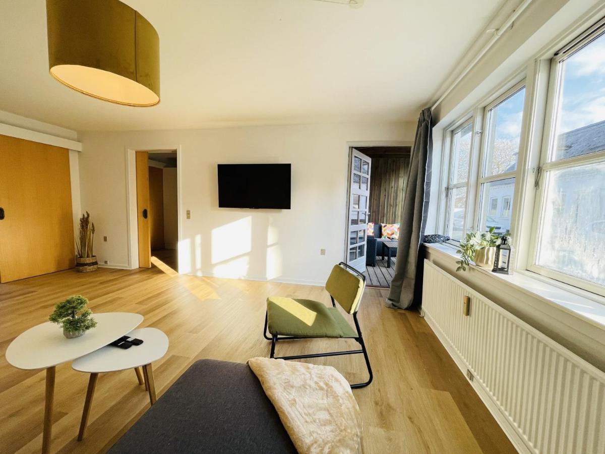 Aday - Central Terrace Apartment In Йёрринг Экстерьер фото