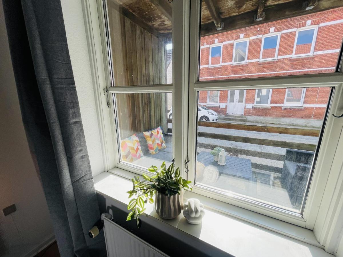 Aday - Central Terrace Apartment In Йёрринг Экстерьер фото